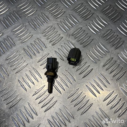 Датчик температуры жидкости Toyota Solara 1 XV30