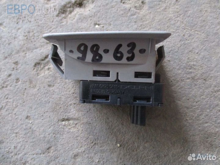 Кнопка стеклоподъемника BMW E90 s1055633