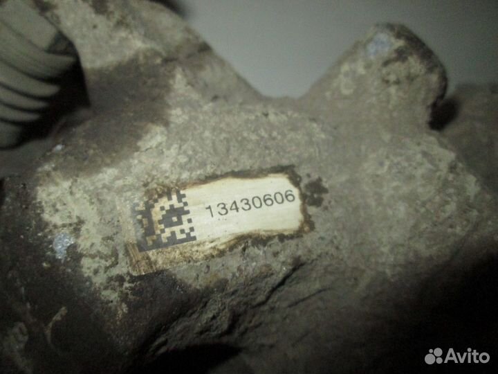 Суппорт передний левый (Chevrolet Cruze)