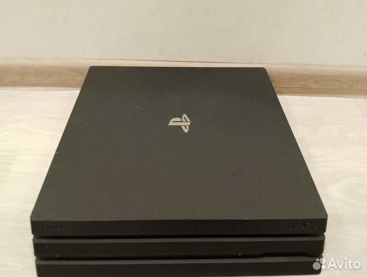 Sony playstation 4 pro 1tb