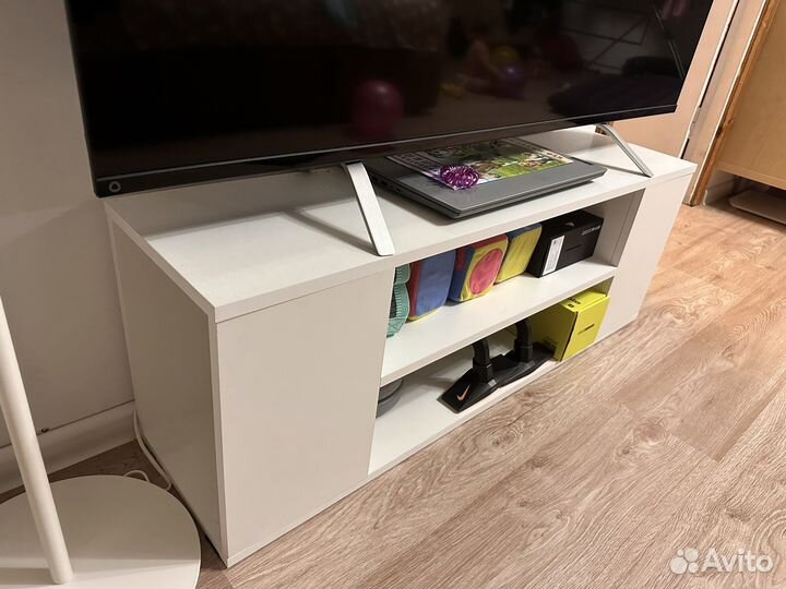 Тумба под тв белая 100*26*33