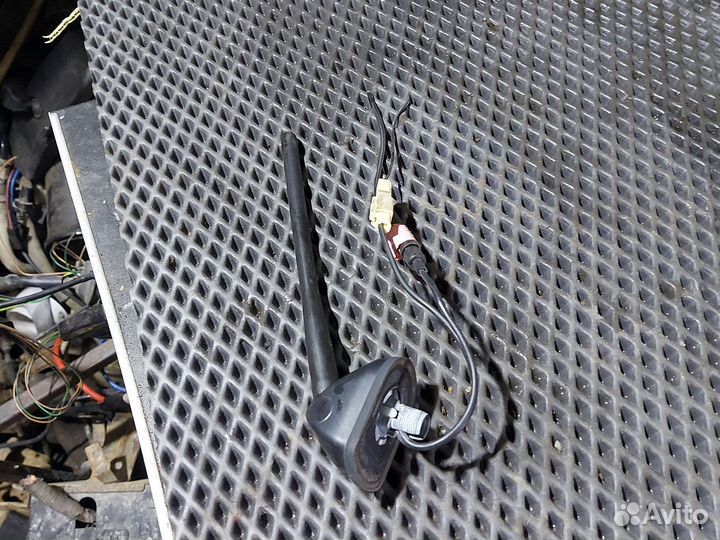 Антенна штатная для Mitsubishi Lancer X 10