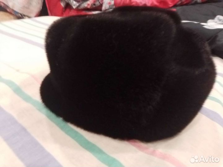 Меховая мужская шапка