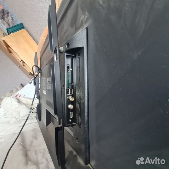 Телевизор SMART tv на запчасти