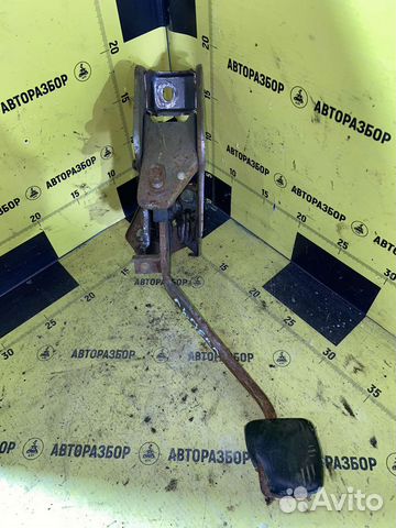 Педаль сцепления Nissan almera n15