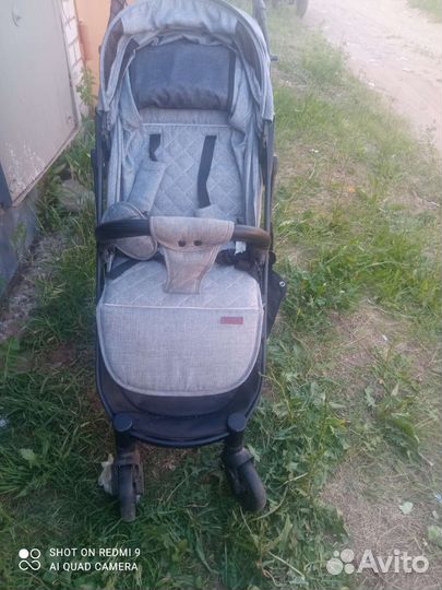 Прогулочная коляска