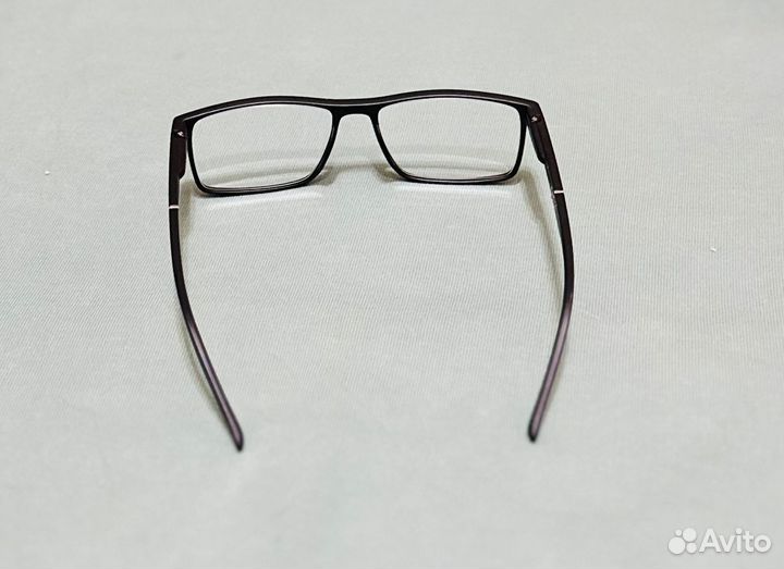 Очки для зрения от -1 до -2,5 и от +1 до +2,5