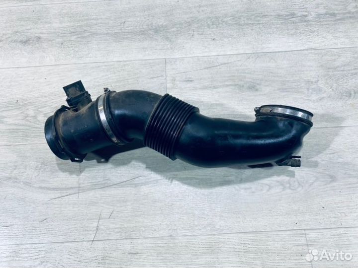 Патрубок воздушного фильтра Land Rover Range Rover