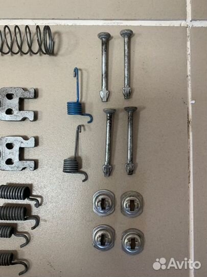 Рем комплект задних тормозных колодок Renault