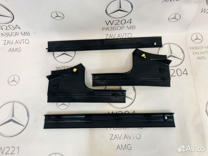 Накладки на пороги Mercedes W212 X218