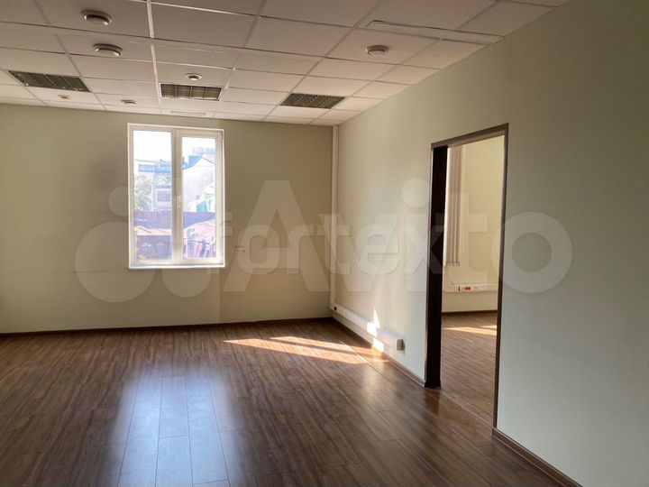 Сдам офисное помещение, 513 м²