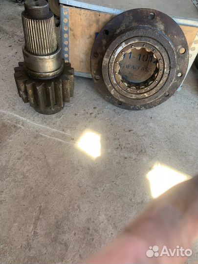 Запчасти на Бульдозер Komatsu D355A-3