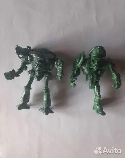 Робозвери большой фобос и робот UNL