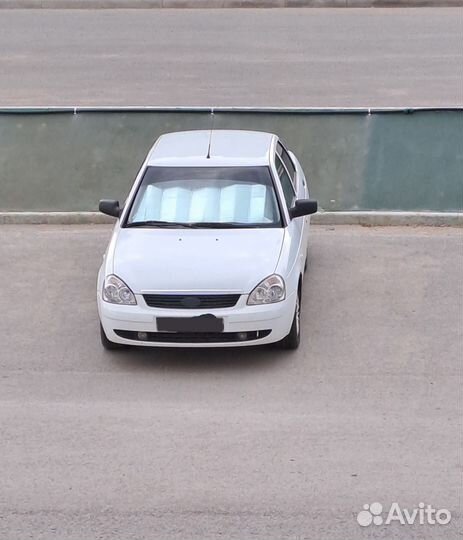 LADA Priora 1.6 МТ, 2010, битый, 250 000 км