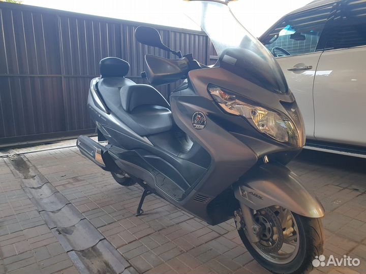 Продам макси-скутер Suzuki Burgman (SkyWave) 400