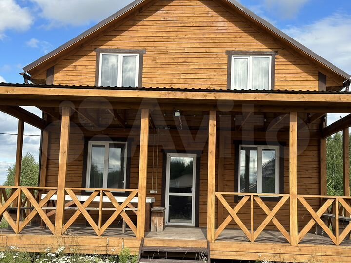 Коттедж 178 м² на участке 10 сот.