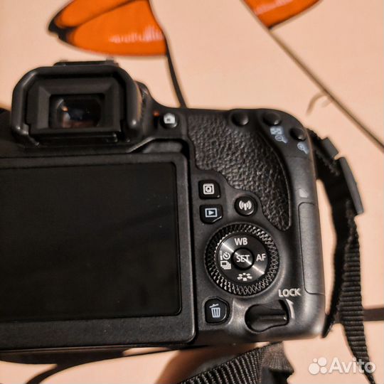 Canon eos 77d body. Зеркальный фотоаппарат