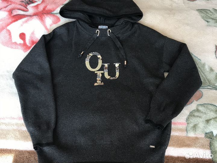 Полувер для девочки с капюшоном 152