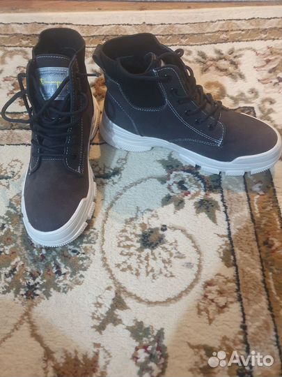 Ботинки женские зимние