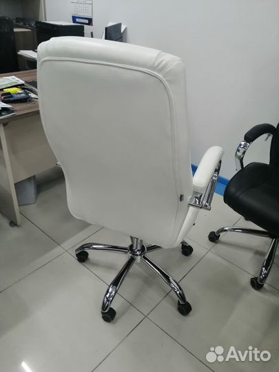 Компьютерное кресло Everprof Kron M белый эко