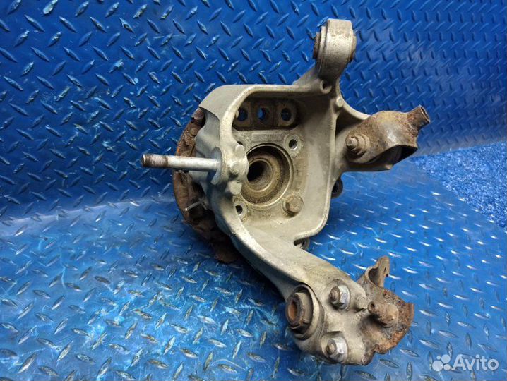 Кулак ступица задний левый Honda Crosstour