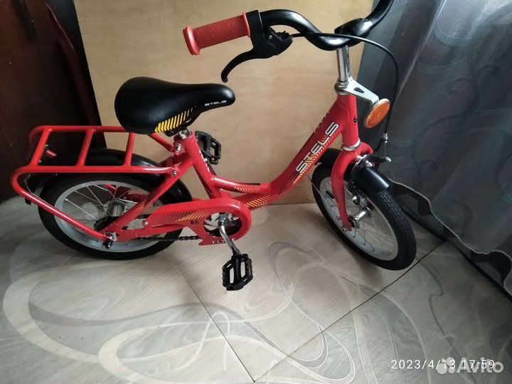 Детский велосипед 4-Х колёсный