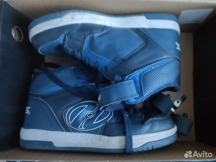 Кроссовки на колесиках