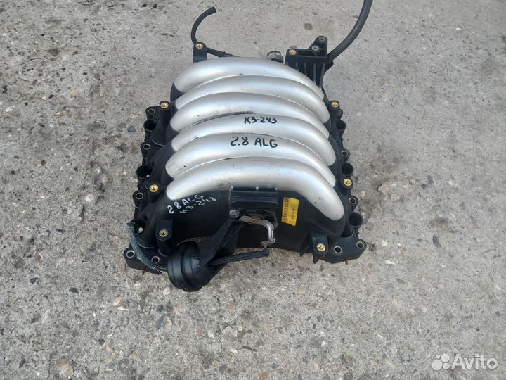 Впускной коллектор Ауди А6 С5 2.8i 078133151AH