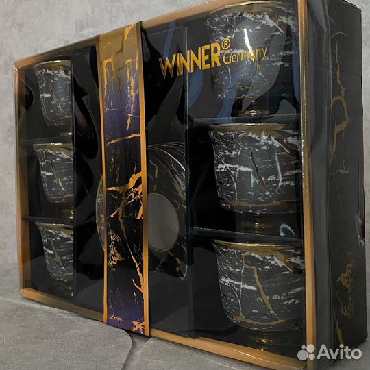 Набор посуды чашки с блюдцами