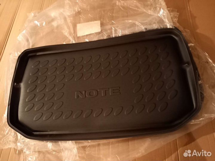 Коврик в багажник nissan note