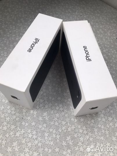 Коробки от iPhone