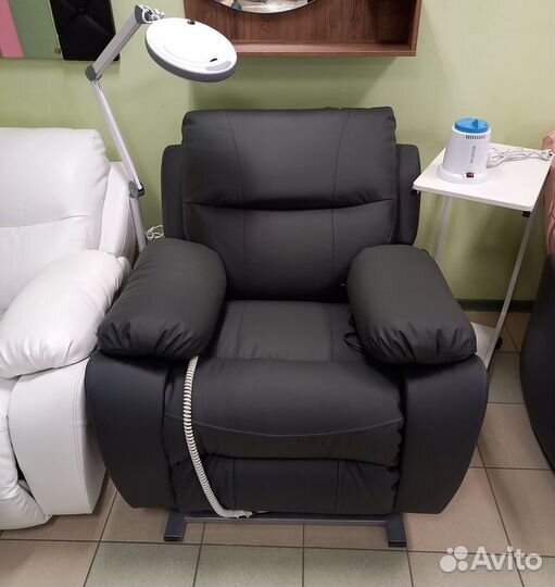 Реклайнер для педикюрного кабинета