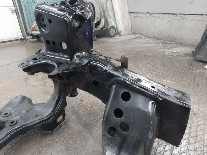 Передняя часть рамы land cruiser 200