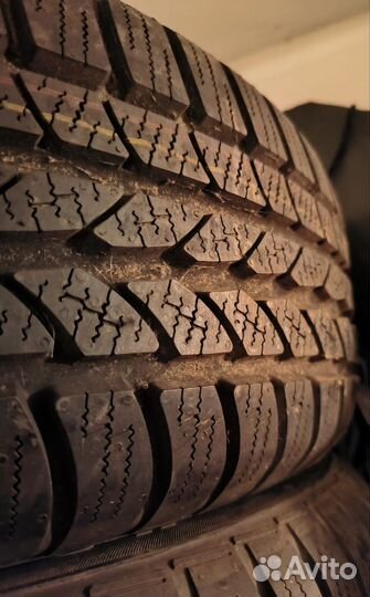 Continental Conti4x4WinterContact 215/60 R17 96H