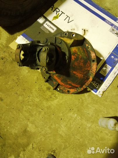 Продам редуктор на 9800