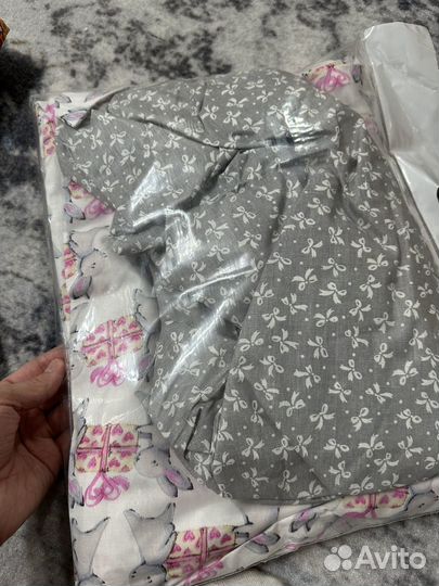 Комплект в кроватку с простынью на резинке