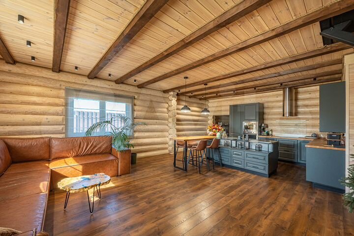 Дом 191,9 м² на участке 10 сот.