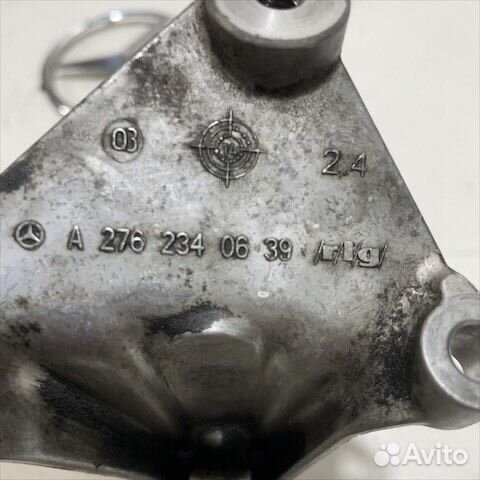 Крепление ролика Мерседес М276