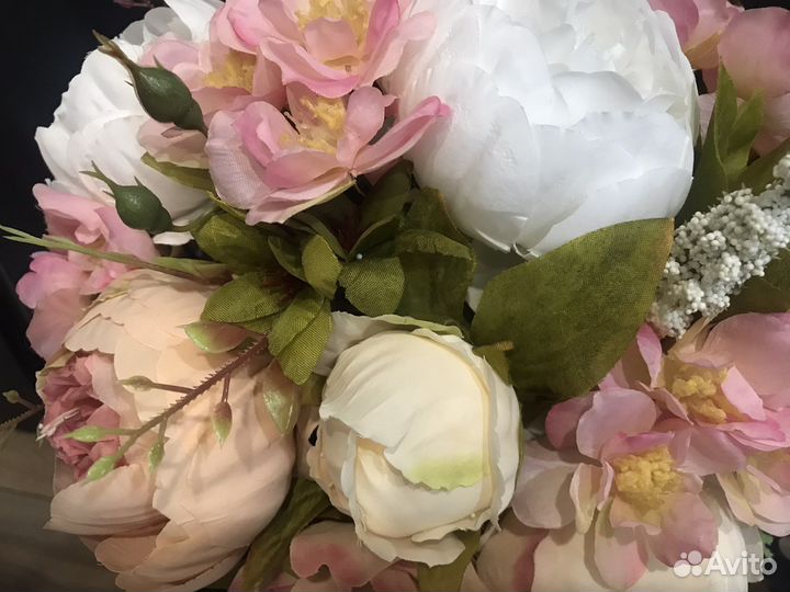 Цветочные композиции из искусственных цветов