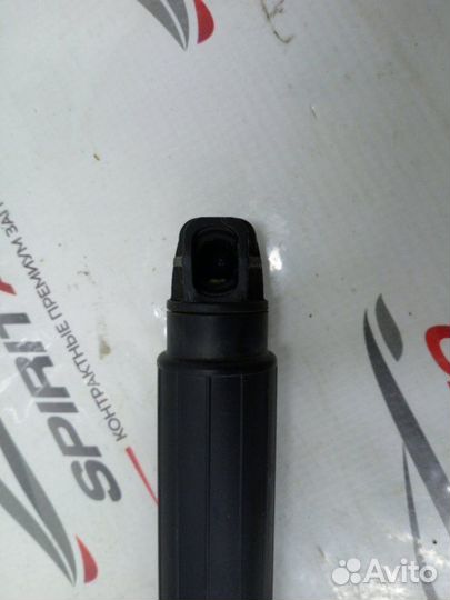 Амортизатор двери багажника задний левый Genesis