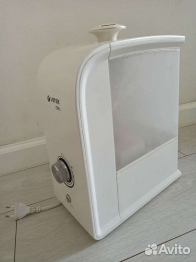 Воздухоувлажнитель Vitek VT-1760 W