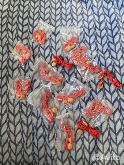 Проводные наушники