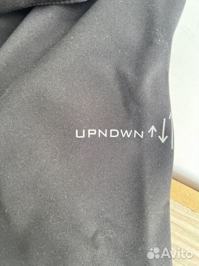 Куртка спортивная черная upndwn новая