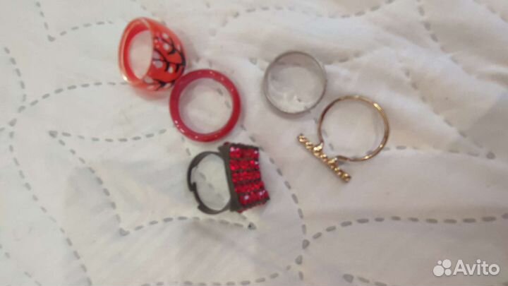 Кольца разные