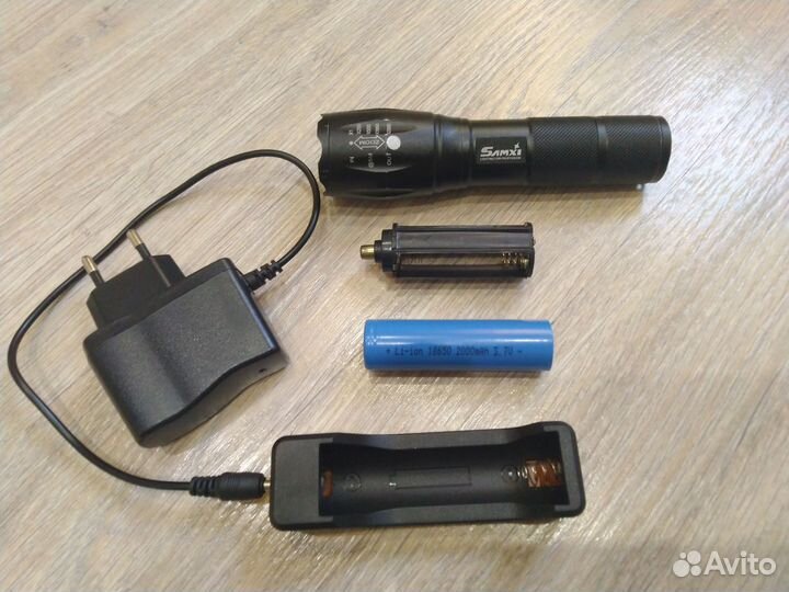 Фонарик аккумуляторный на Li-ion 18650