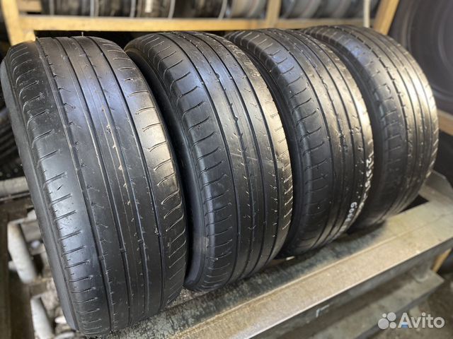 Goodyear EfficientGrip 235/60 R17 102V