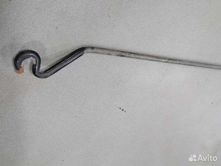 Упор капота Toyota Corona ST190 1992-1996