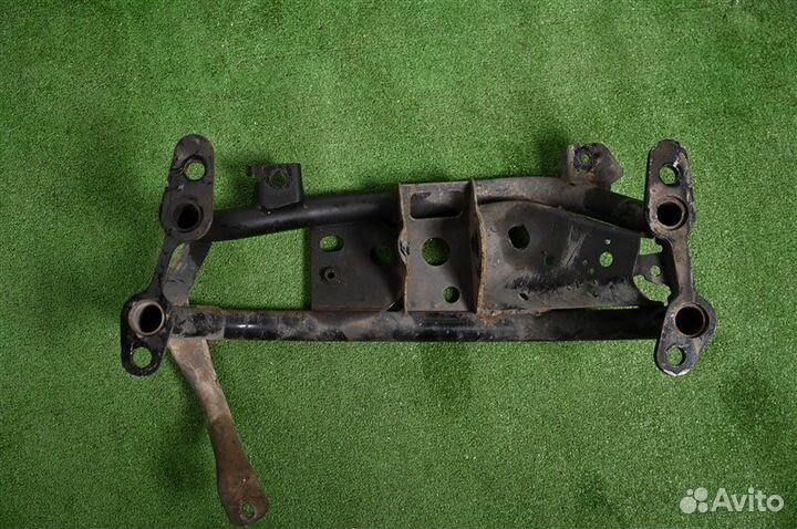 Кронштейн крепления задней подвески Land Rover