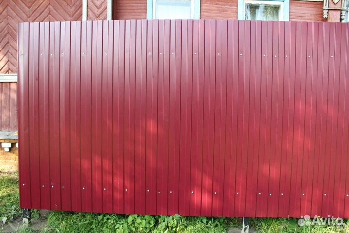 Профлист (на крышу и забор)