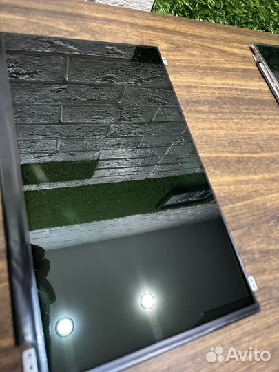 Матрица 15.6 slim 40 pin в идеале как новая